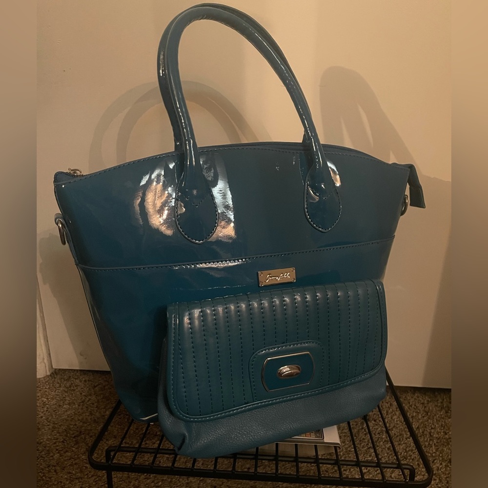 GRACE ADELE ROXIE BAG Faux Patent Leather Detachable Cross body Strap and clutch